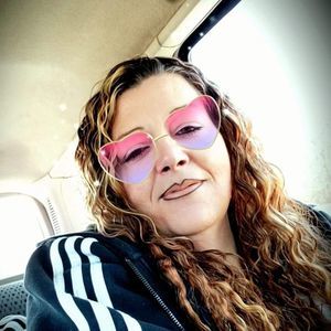 Meet your Posher, Crystal